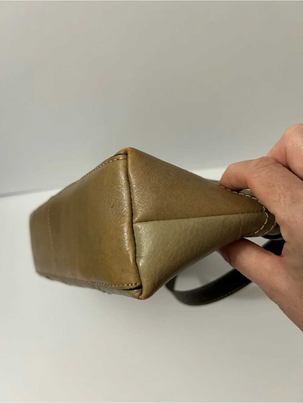 Etienne Aigner - Olive Green Leather Shoulder Bag
